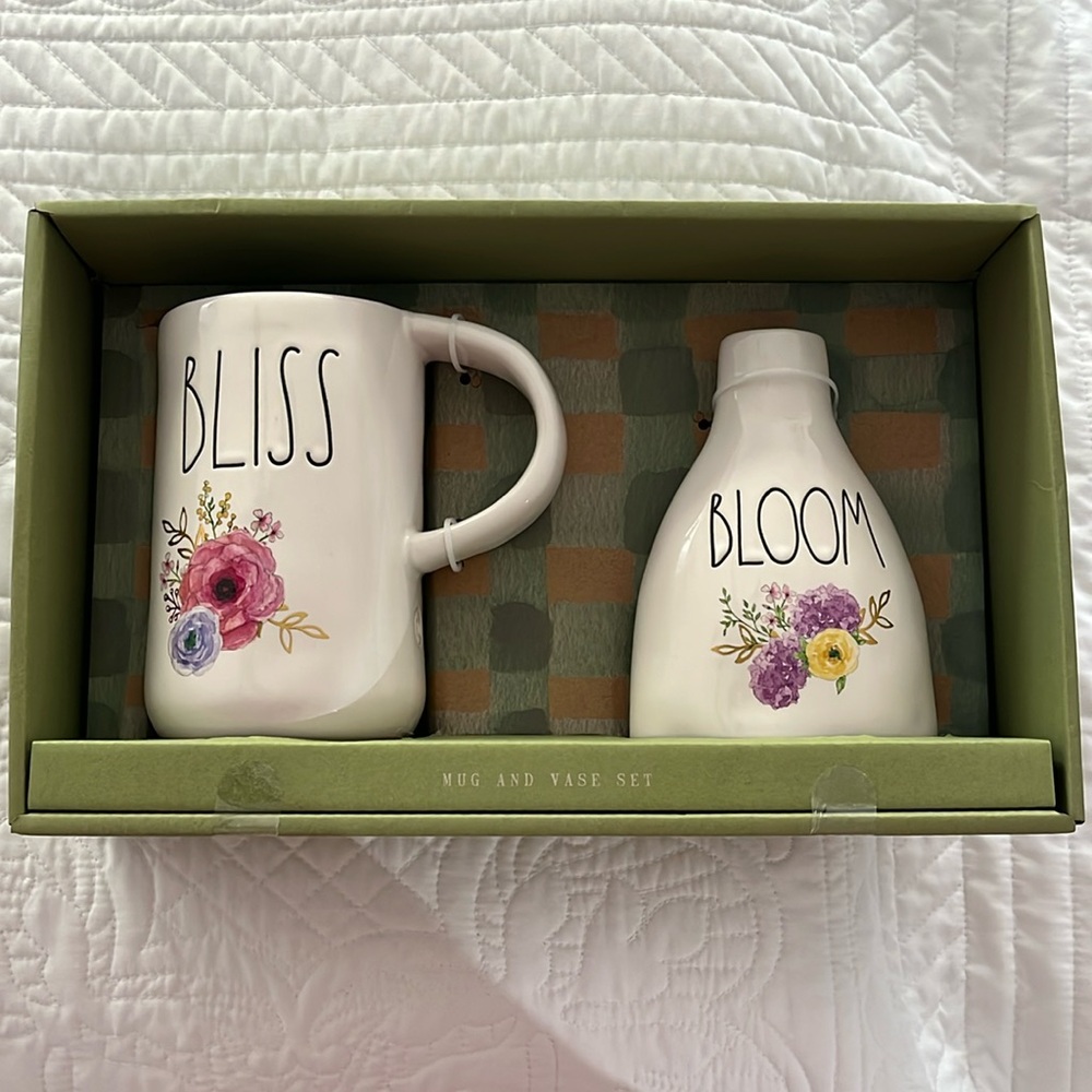 Rae Dunn Floral Mug and Vase Set